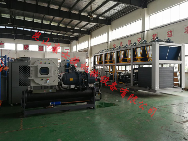 水冷螺桿式防爆冷水機(jī)